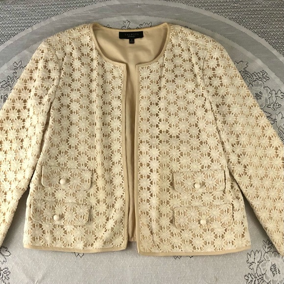 Women’s Talbots tan jacket featuring crochet floral overlay size 10 - Picture 4 of 11